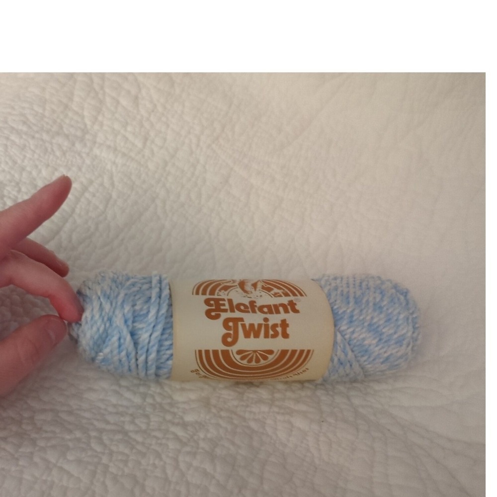 Vintage Elegant‎ Twist Yarn 100 Textured Herculon.  Blue,  White